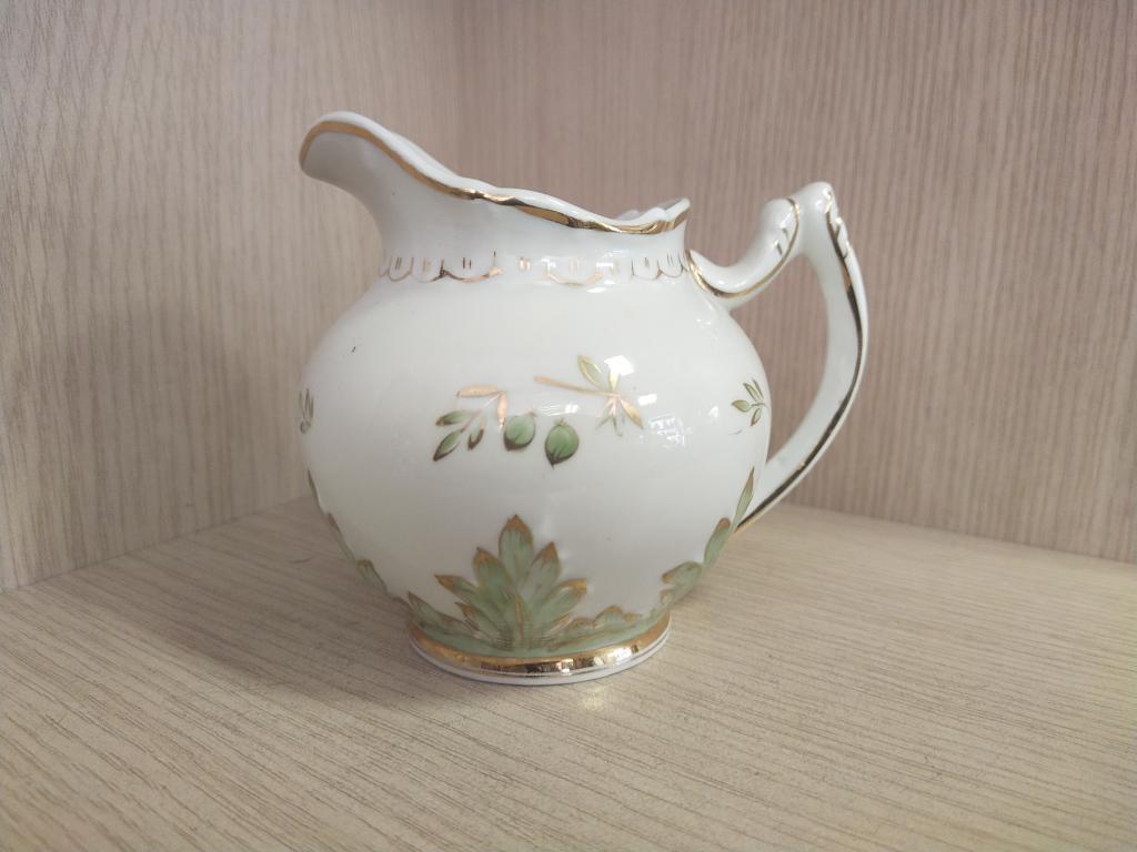Молочник.  Сливочник  . Фарфор. СССР. ДФЗ (Дмитровский). Вербилки.
