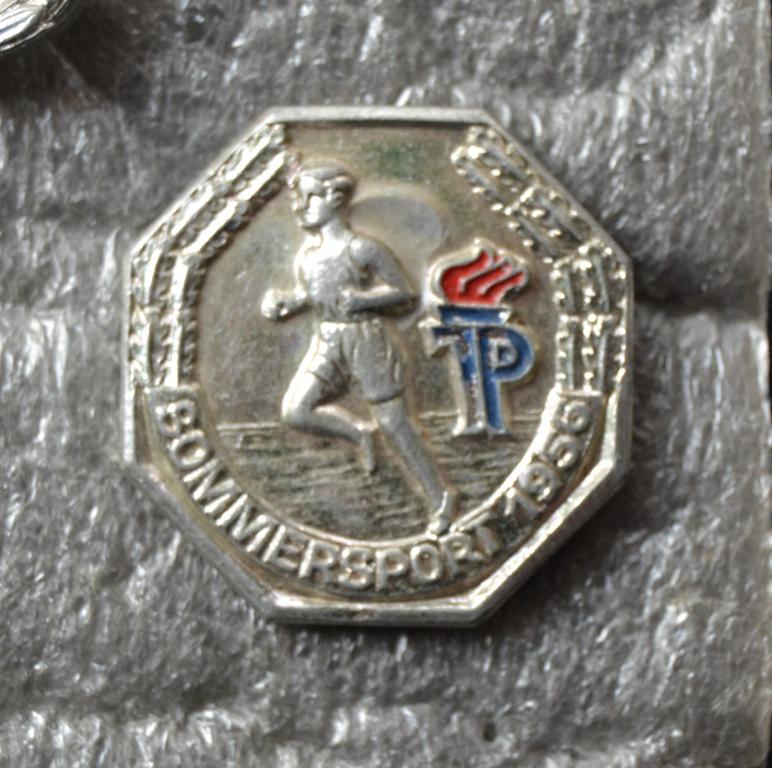 Знак ГДР Пионерия  Чемпионат по Летним видам спорта 1955 года