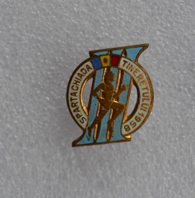 Знак Румыния  3 Молодежная  Спартакиада 1958  года тяжелый эмаль