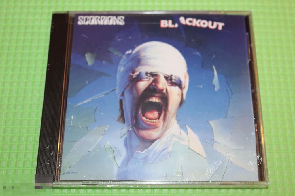 Scorpions / Blackout 82 / USA