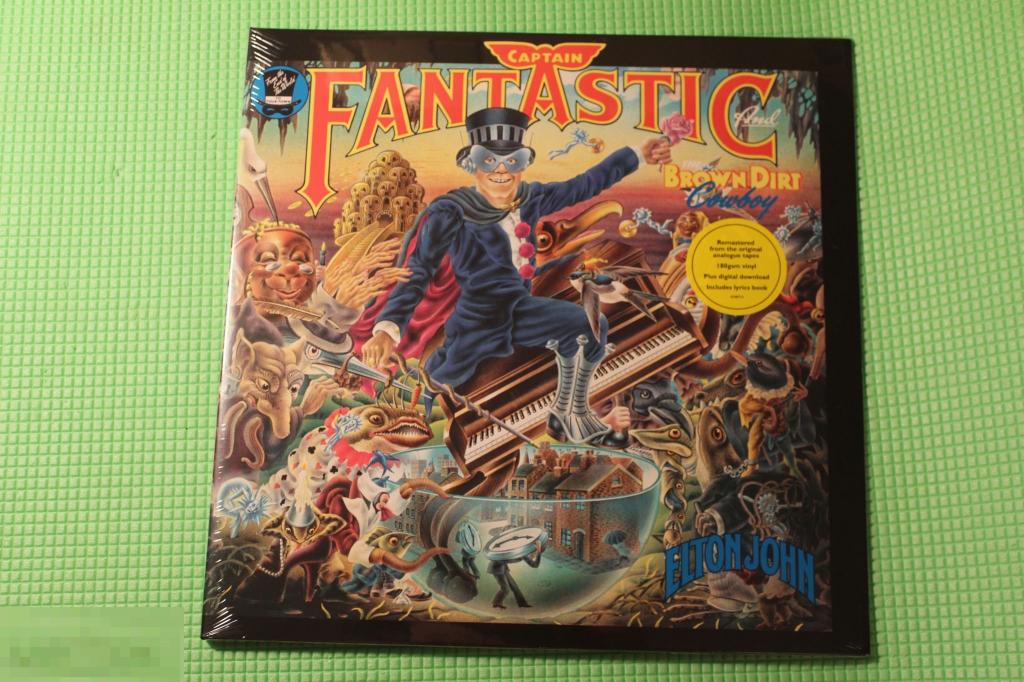 John, Elton / Captain Fantastic And The Brown Dirt Cowboy 74 / EU LP 