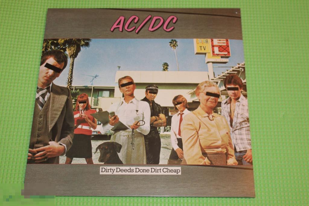 Ac dc dirty deeds done dirt cheap. Dirty deeds done Dirt cheap AC/DC. 1976 - Dirty deeds done Dirt cheap. Dirty deeds done Dirt cheap album. Коврик для мышки Dirty deeds done Dirt cheap.