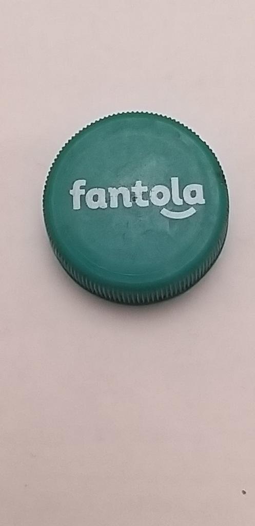 Пробка от бутылки ПЭТ. Мин. вода. FANTOLA.