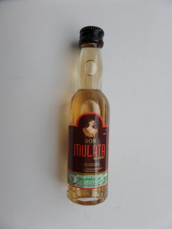 мини-бутылка  ром MULATA КУБА
