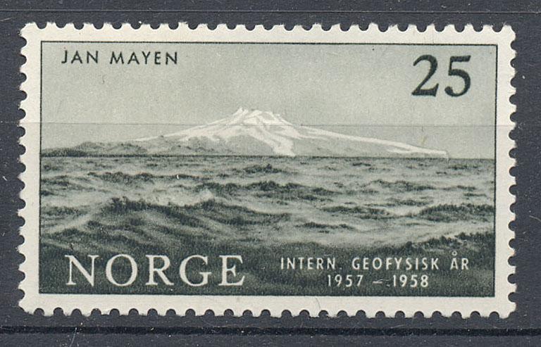 Норвегия 1957 г. Международный год геофизики Горы  ландшафты  негашеная**