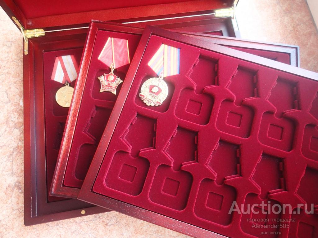 !!! ФУТЛЯР фирменный 3 уровня для 30 шт ОРДЕН на колодке универсальный КРАСНЫЙ