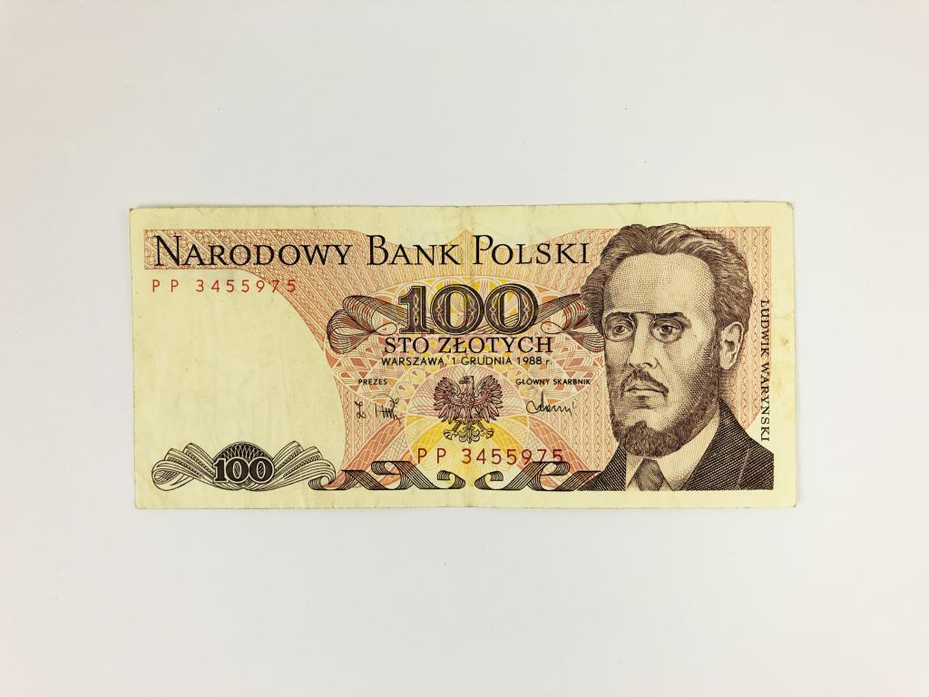 Банкнота. Польша. 100 злотых. Людвик Варынский. 1988 год.  Номер: PP 3455975