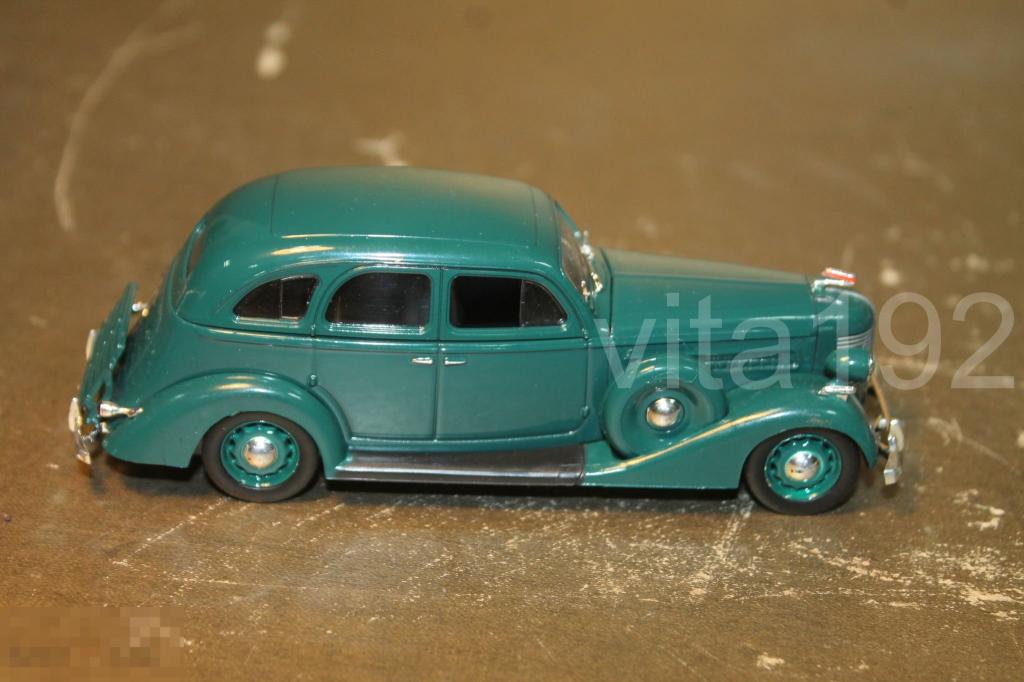 МОДЕЛЬ АВТОМОБИЛЯ 1 : 43. ЗИС - 101А. 