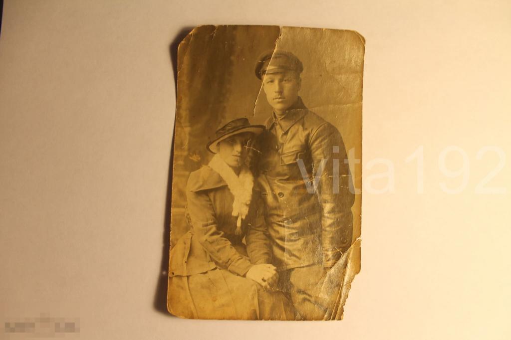 ФОТОГРАФИЯ. ВОЕННАЯ ФОРМА. МОДА. ШЛЯПА. 