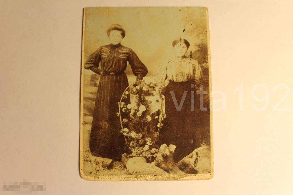 ФОТОГРАФИЯ. ф.ЖАНЪ. ЛЮДИ. МОДА.ПЛАТЬЕ. 