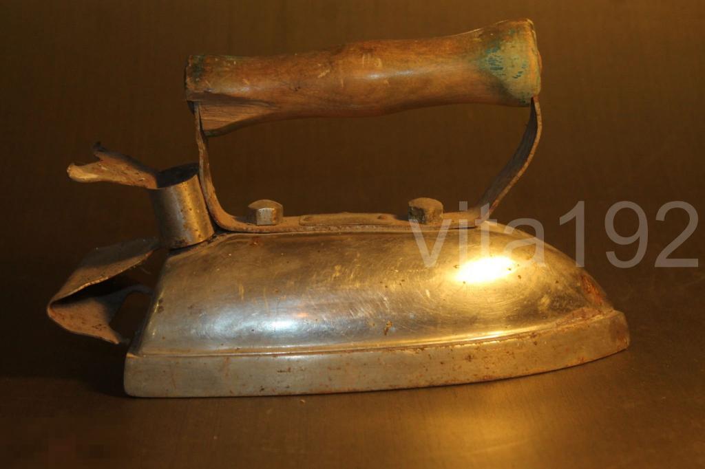 УТЮГ. СССР. 1951 ГОД. РАБОЧИЙ. 