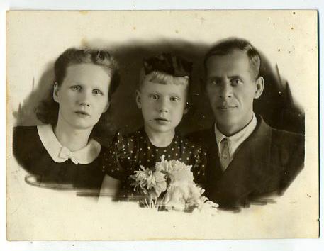Советский быт Семейная фотография ребенок одежда мода 8,5 х 11,5 см