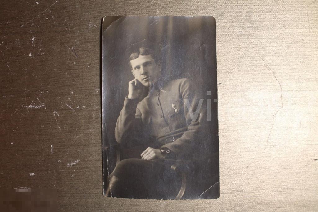 КАРМАННЫЕ ЧАСЫ НА РУКЕ. ЗНАК. ЦАРИЗМ. УНИФОРМА. ВОЕННЫЙ. 