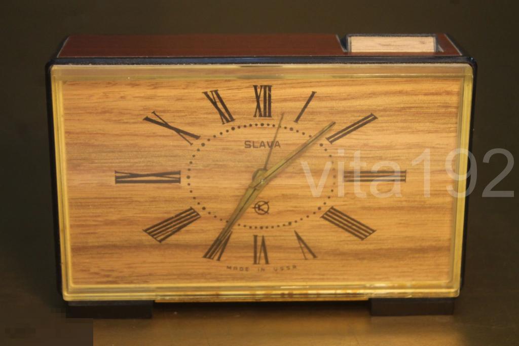 ЧАСЫ НАСТОЛЬНЫЕ. СЛАВА. СССР. КВАРЦ. 