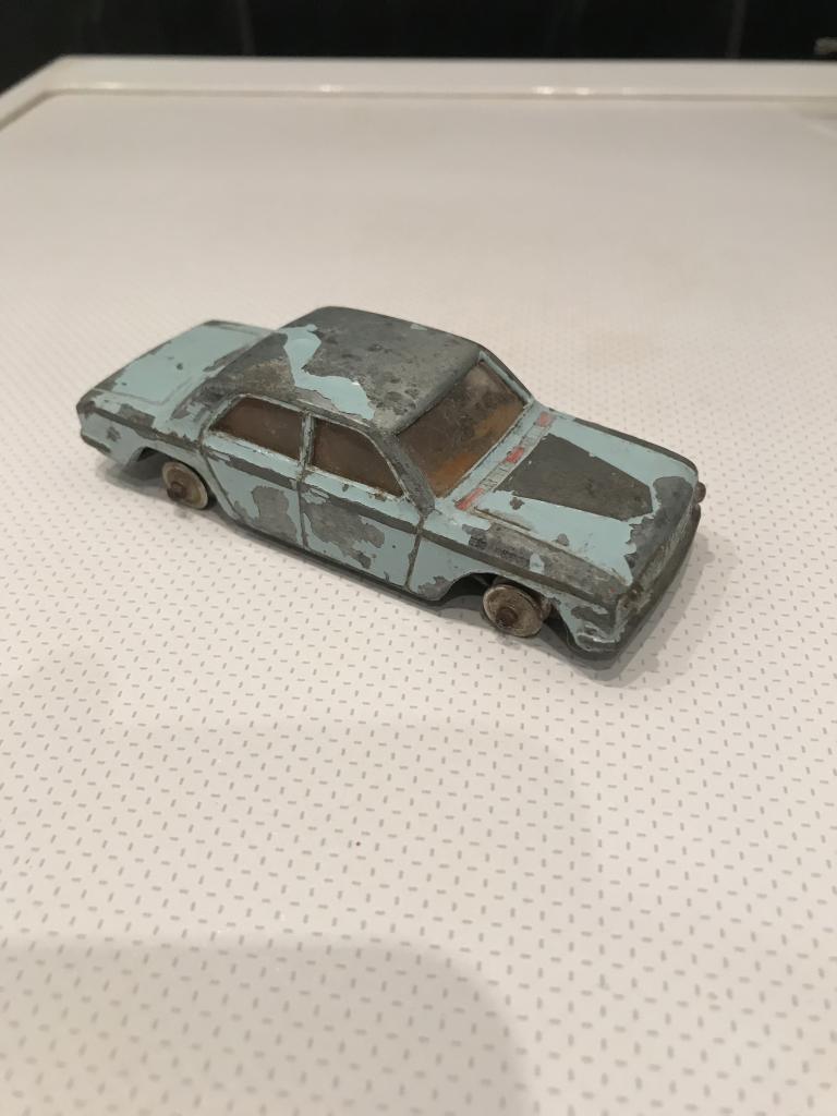 Модель ГАЗ 24 Волга. Ремонт. Масштаб 1:43. Сделано в СССР.
