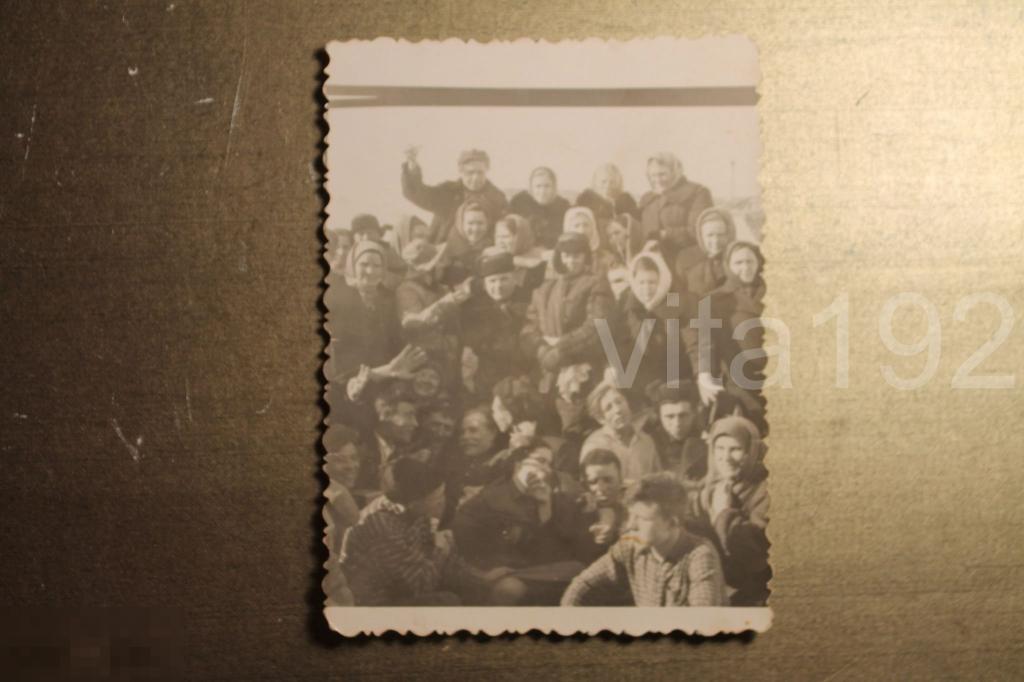 ФОТО.  ЛЮДИ СОВЕТСКОЙ СТРАНЫ. КОЛЛЕКТИВНОЕ ФОТО. ЖАНРОВОЕ ФОТО. 