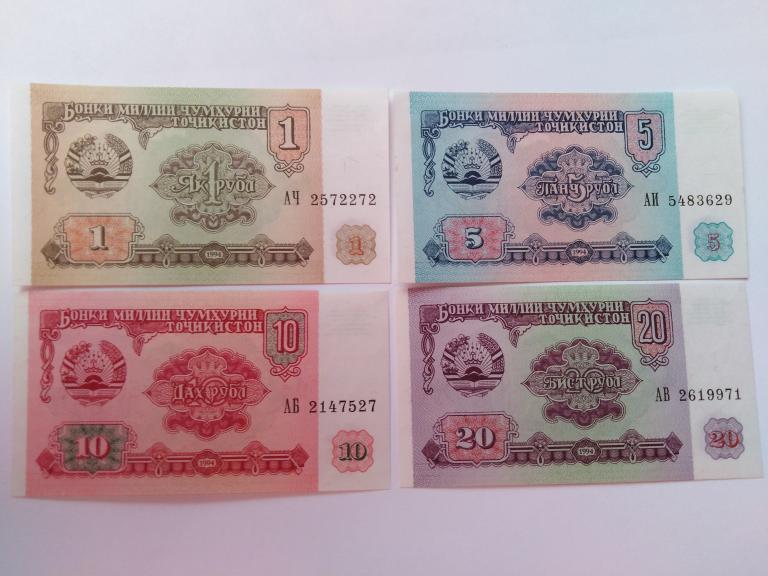 Таджикистане рубль стоит