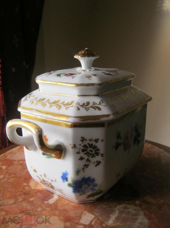 Сахарница. Porcelaine de Paris, сер. XIX в.
