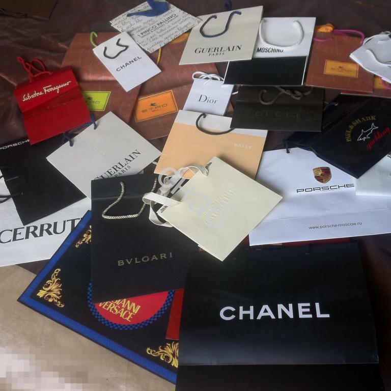 Пакеты известных Брендов Versace , Etro, Bally, Cerruti 1881, Rivoli, Salvatore Ferragamo , Guerlain 