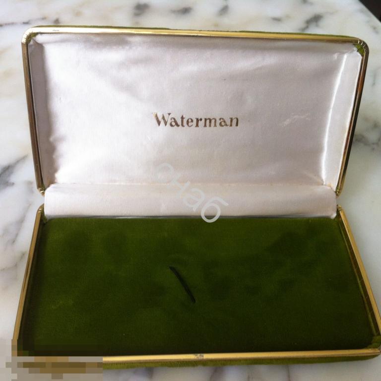 Коробка бренда  Waterman. Бархат и шелк внутри . Состояние хорошее . 