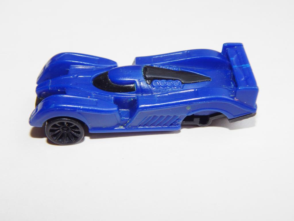 2016 Mattel. пластмасса. с пружиной