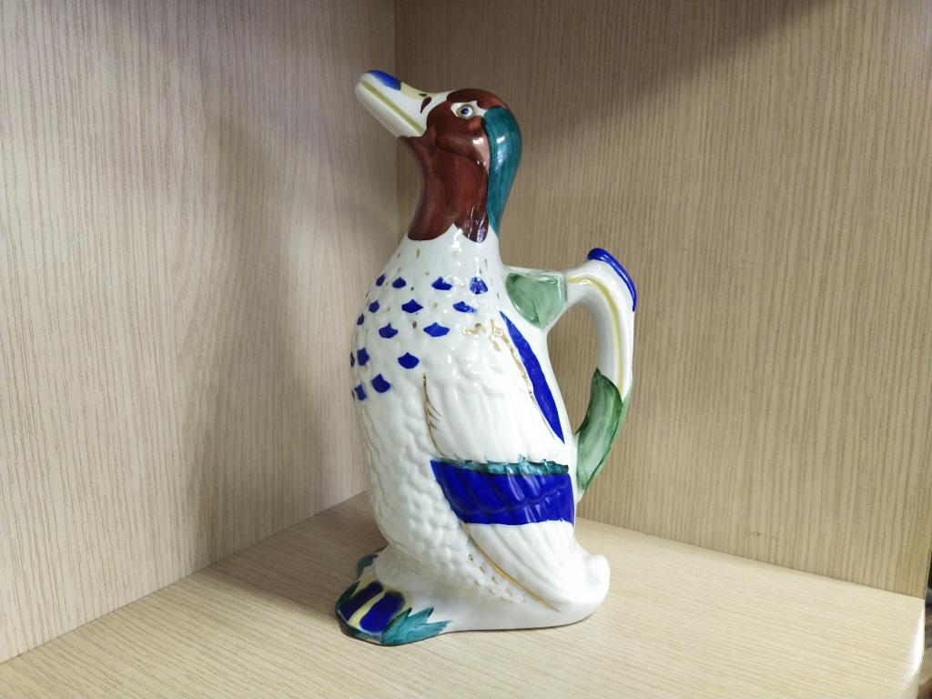 Графин " Утка ". Фарфор. СССР. ЛФЗ.