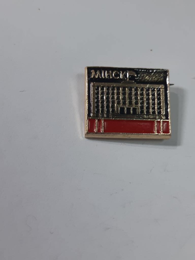 Коллекция знак значок Минск Лист 310  Более 20000 шт
