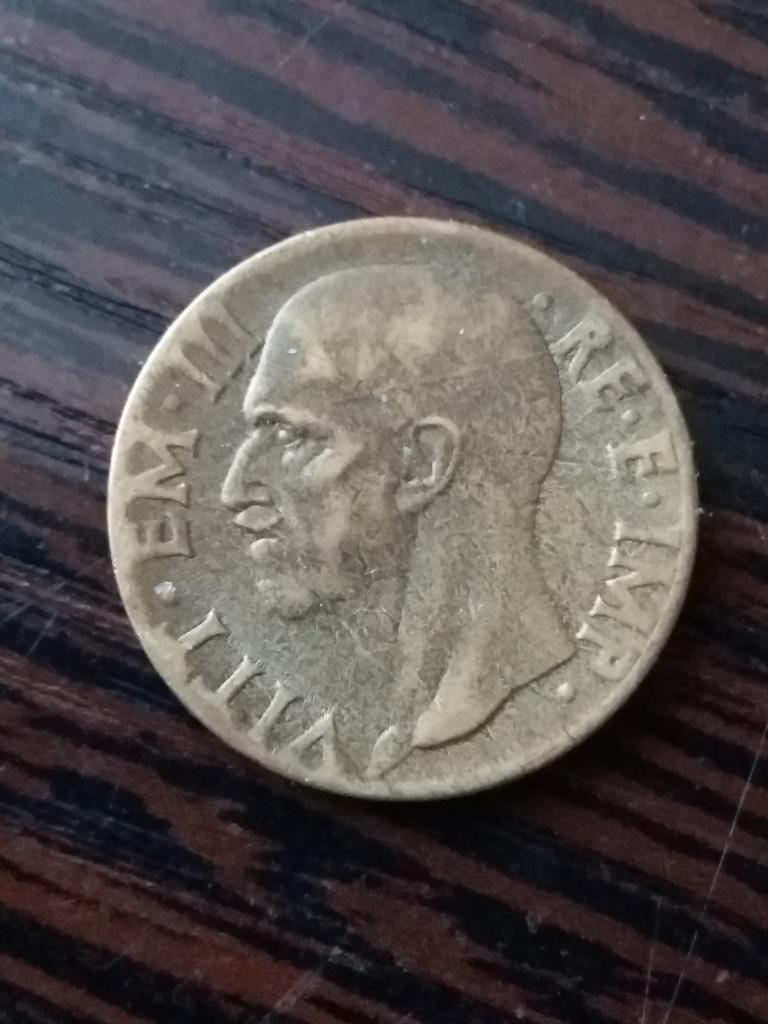 Италия  10 ченземито  1940 год
