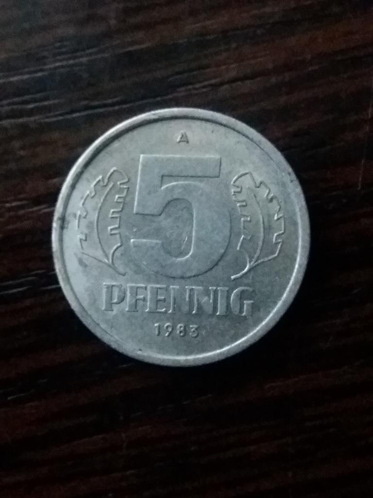 ГДР   5  пфеннингов 1983 год