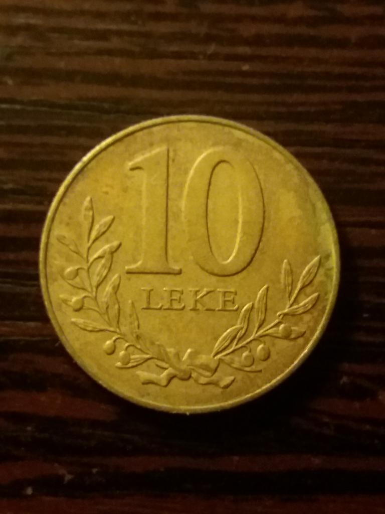 Албания 10 леков 1996 год