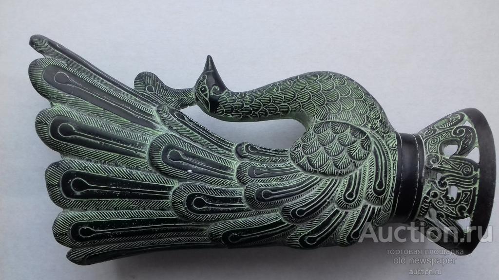 Бронзовая ваза *Павлин*, высота 25 см