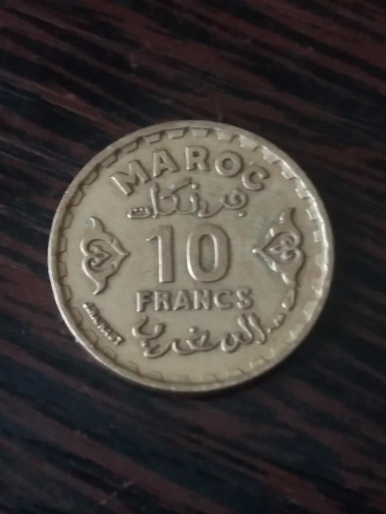 Марокко 10 франков 1951   год