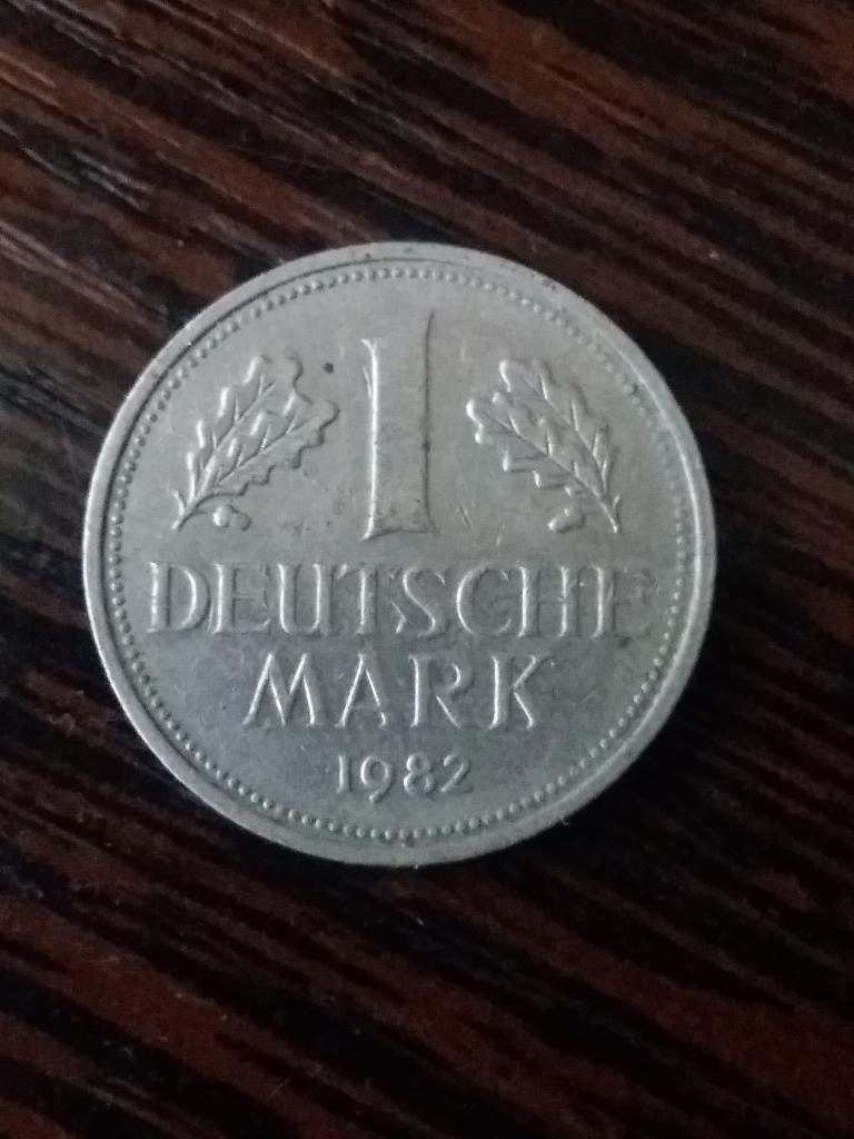 ФРГ  1 марка  1982 G  год