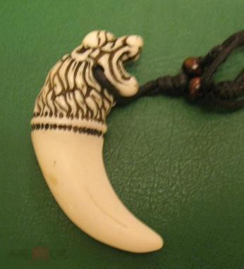 Кулон Тигр кость яка 65 мм 