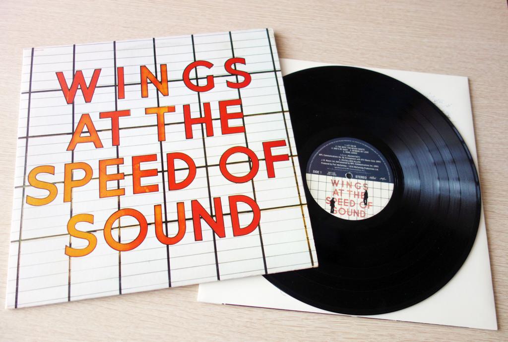 Sound paul. Wings Wings at the Speed of Sound 1976. Paul MCCARTNEY - Wings at the Speed Sound (Paul MCCARTNEY & Wings) (1976). Paul MCCARTNEY at the Speed of Sound. Wings at the Speed of Sound пол Маккартни.