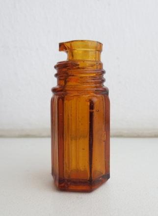 ооо янтарь аптека частная или государственная. аптека апрель саратов лебедева кумача. калининградская косметика с янтарем. янтарная кислота -марбиофарм таб 100мг 10шт. старинная баночка с носиком.