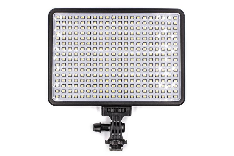 Накамерный свет PowerPlant LED 320l (LED320I)