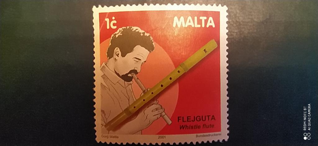 Марка Мальты, 2001, Музыкальный инструмент - флейта, Флейтист, Музыка**