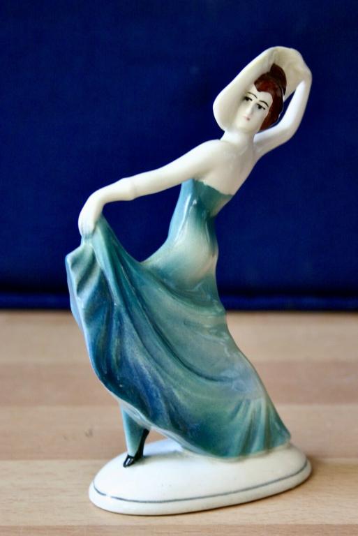 Статуэтка Девушка ТАНЦОВЩИЦА АРТ-ДЕКО, 13см Hertwig (Katzhutte),1920 - е годы