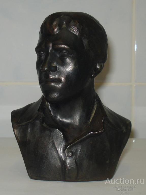 Бюст В.С. Высоцкий. СССР