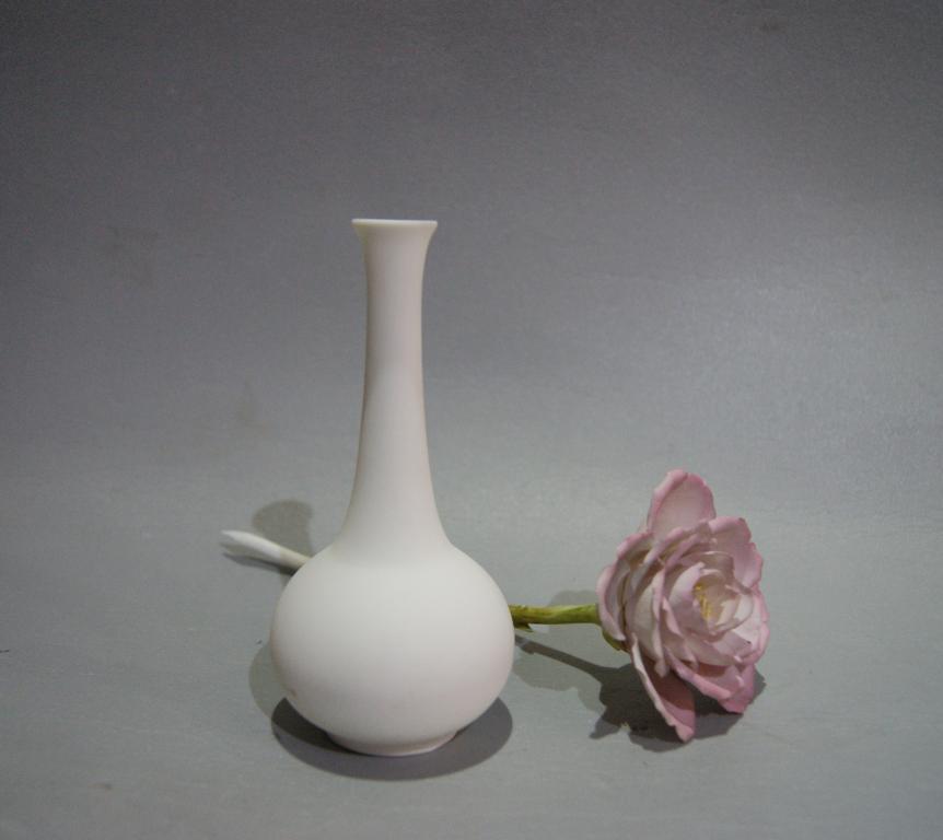 Роза с вазой Англия Royal Worcester N 2491