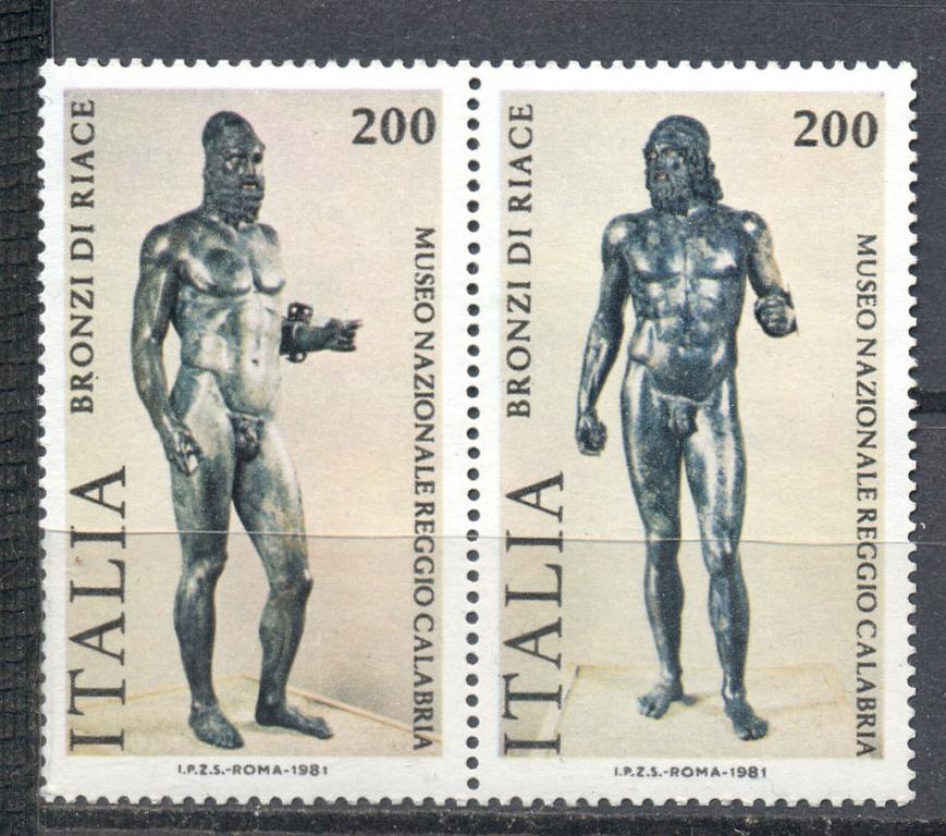 Италия 1981 г.  серия в сцепке Музей в Реджо ди Калабрио негашеная* *