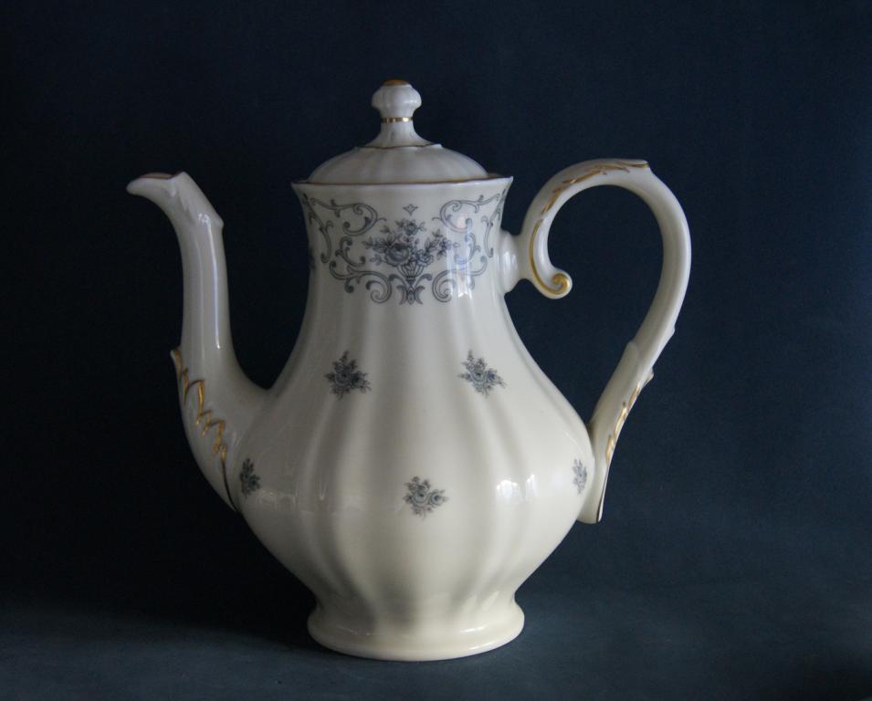 ЧАЙНИК   Фирмы K&M Krautheim Selb Bavaria, Германия