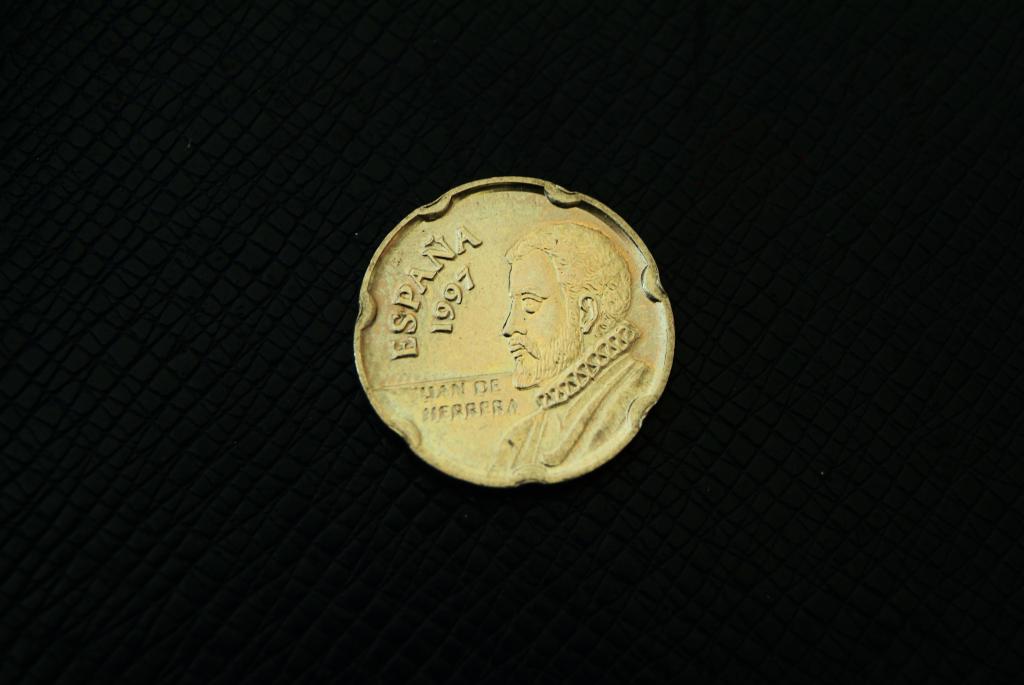 Испания 50 песет 1997 КМ 985