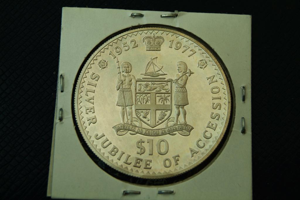 Фиджи 10 долларов 1977 КМ 40