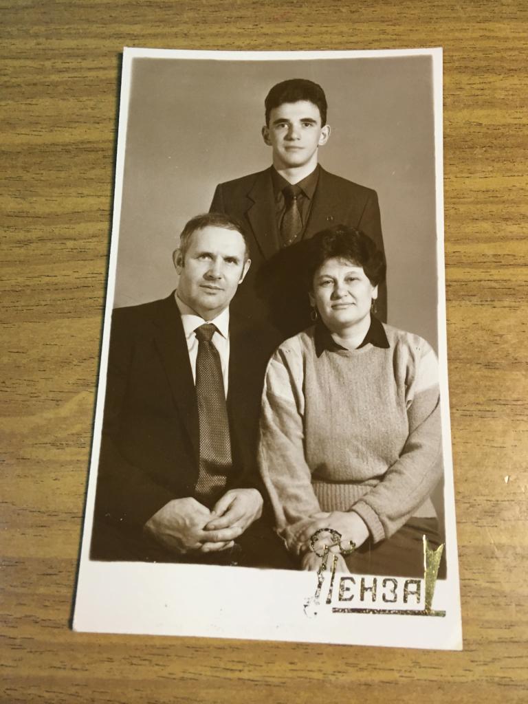 Фото Пенза. Советские люди. Фотоателье. Фото жизнь советского человека. Фото старинное. Соцреализм.