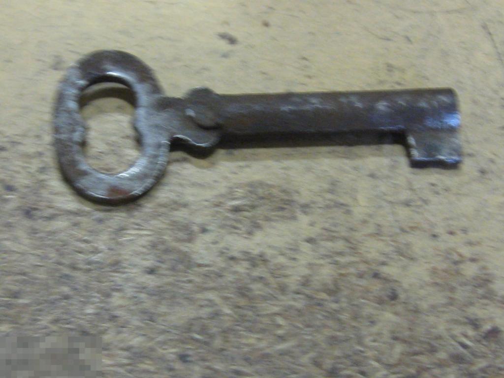 старинный мебельный ключ — покупайте на Auction.ru по выгодной цене ...