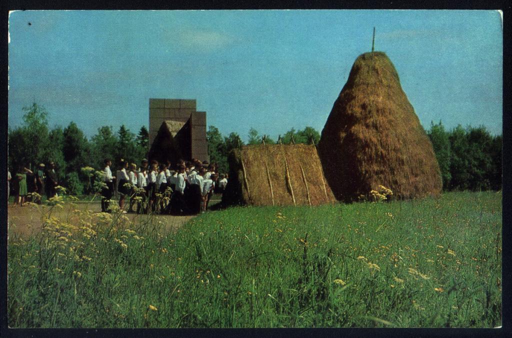 Ленин живет в шалаше. Музей шалаш Ленина в разливе. Музей "шалаш в.и.Ленина" в разливе (Сестрорецк).. Памятник шалаш Ленина в разливе. Пямятник "шалаш в.и. Ленина в разливе"..