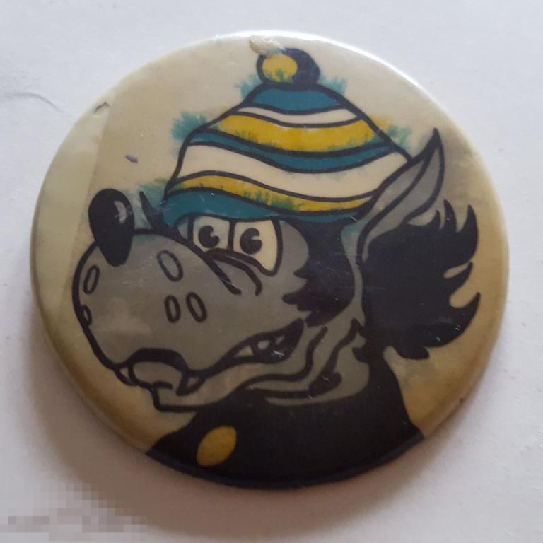 Значок Ну погоди  волк  большой знак пластмассовый детский мультик КБФО 