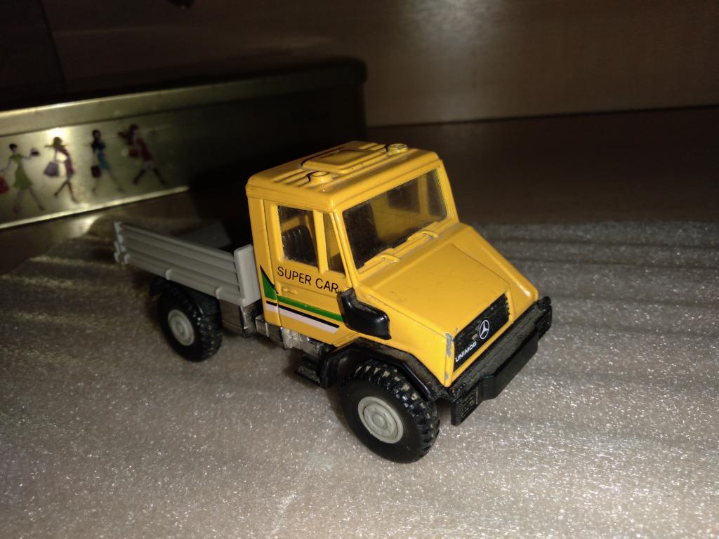Мерседес Унимог(1:43 )-Welly